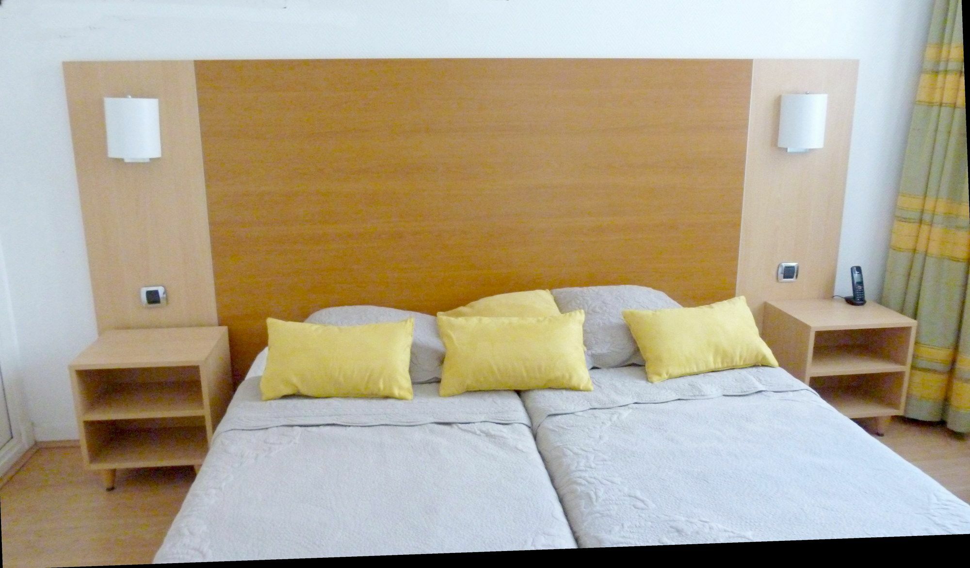 Azur Hoursing Apartment
